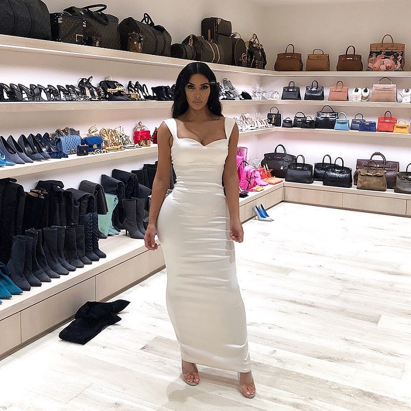 Kim Kardashian feet