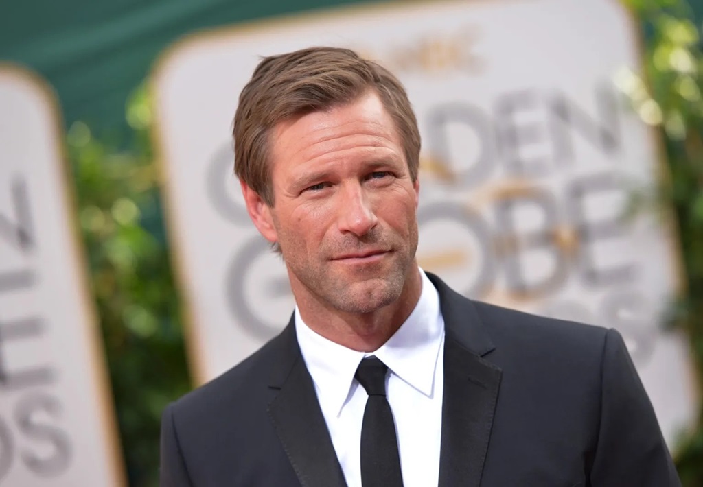 How Tall is Aaron Eckhart